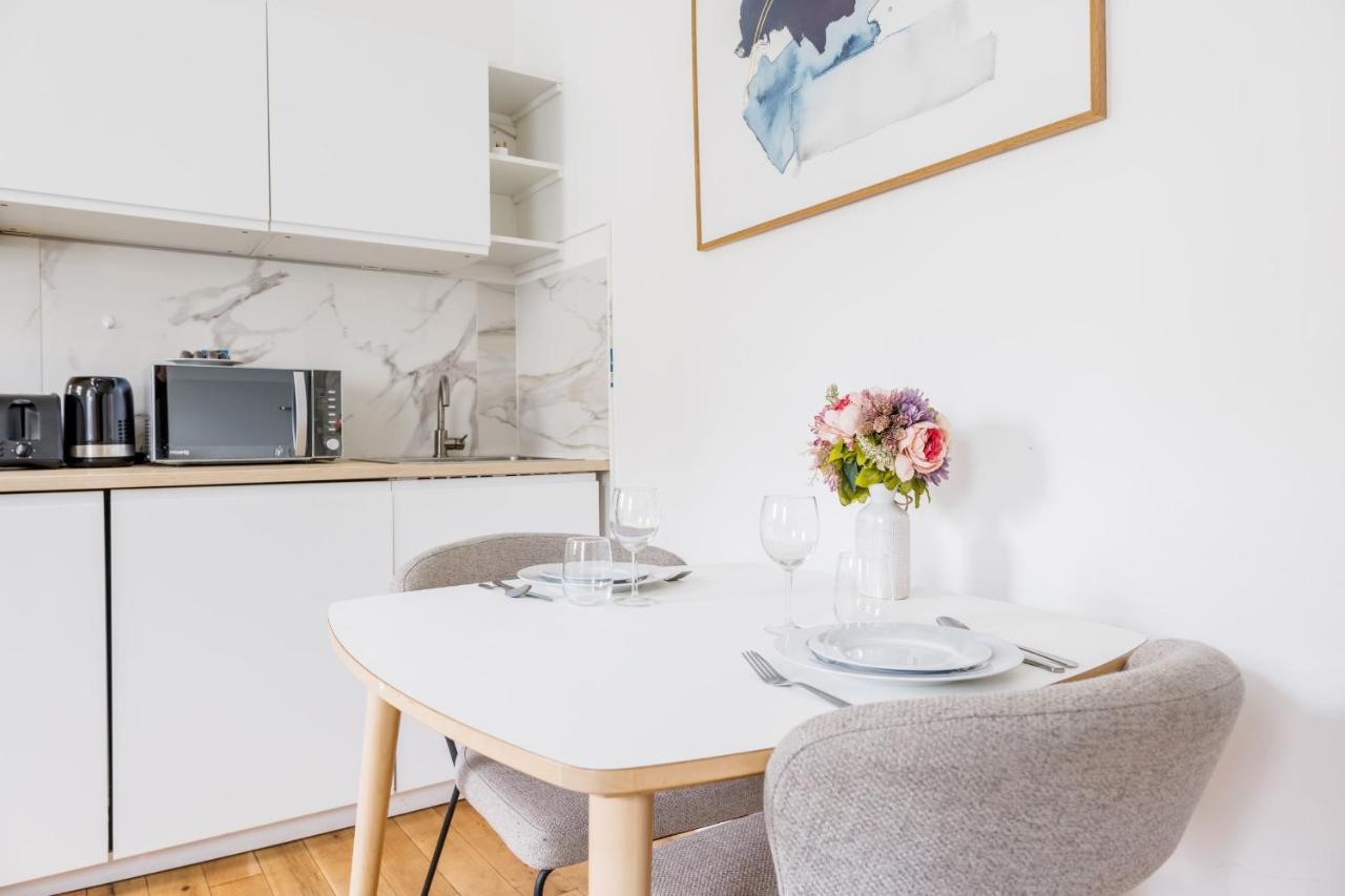 Cosy Apartment - 1Br-4P - Faubourg-Du-Roule Paris Luaran gambar